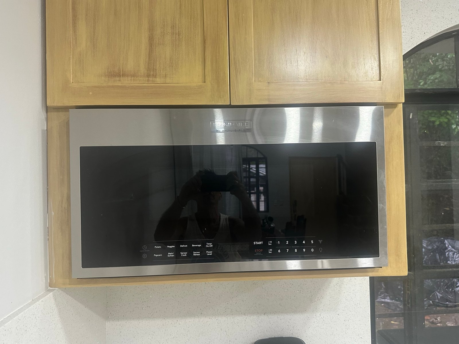 Built-in stainless microwave